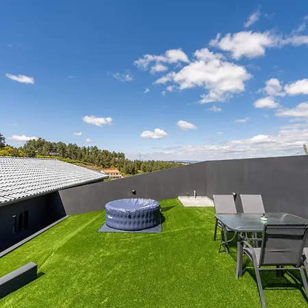 Chalet Avelino Carolino *